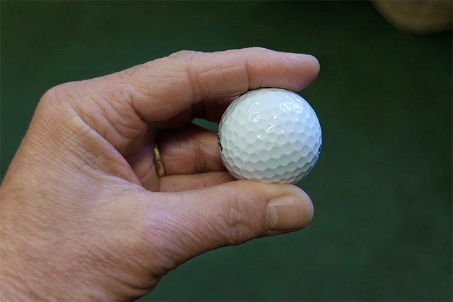 今すぐできる 自宅や室内でのゴルフ練習方法 レジャーゴルフのサイト Caddy キャディ